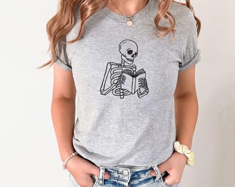Skeleton Reader T-Shirt: Spooky Book Lover Gift