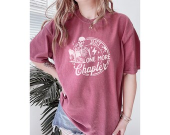 Spooky Season Book T-Shirt: Halloween Reader Tee