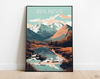 Puede incluir: Un cartel de viaje vintage con una vista panorámica de Ben Nevis, Escocia. El cartel tiene un esquema de color azul, verde y naranja y representa una cordillera con un lago en primer plano.