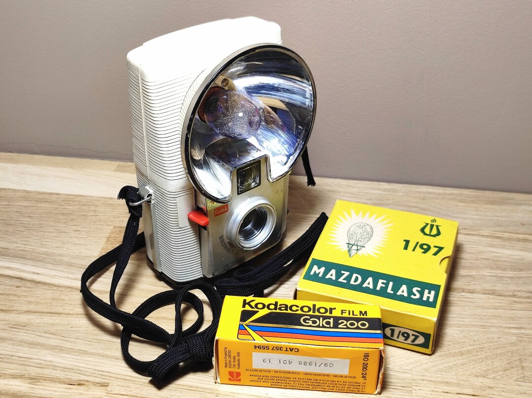Appareil photo kodak brownie Starflash camera - Photo, audio & vidéo