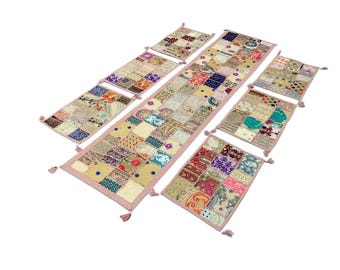 Tapisserie bohème brodée à la main, chemin de table vintage en patchwork de coton des Indes rouges, tenture murale colorée, chemin de table décoratif, chemin de table, tapis