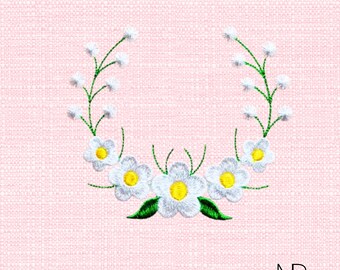 Daisy Wreath Embroidery Design, Floral Monogram Frame 10 Sizes (Digital Download)