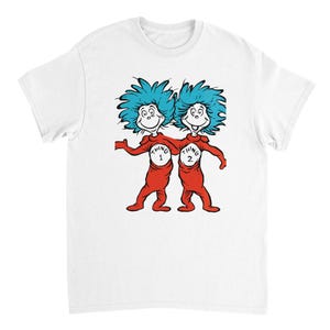 Maglietta grafica unisex Playful Thing 1 e Thing 2 - Maglietta in cotone ispirata al Dr. Seuss