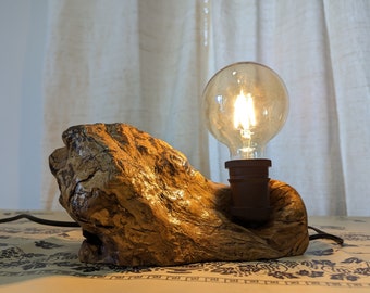 Handmade Table lamp - lampada da tavolo in legno d'olivo