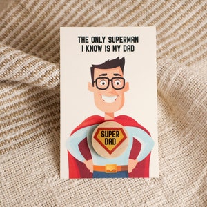 Carte pour super papa avec jeton en bois. Cadeau papa de sa fille. Cadeau fête des pères.