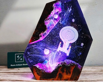 Muttertagsgeschenk, Vatertagsgeschenk, wunderschönes Nachtlicht 2025, Star Trek NCC 1701 D Figur, NCCEnterprise 1701-D Galaxy Lamp, Holzlampe