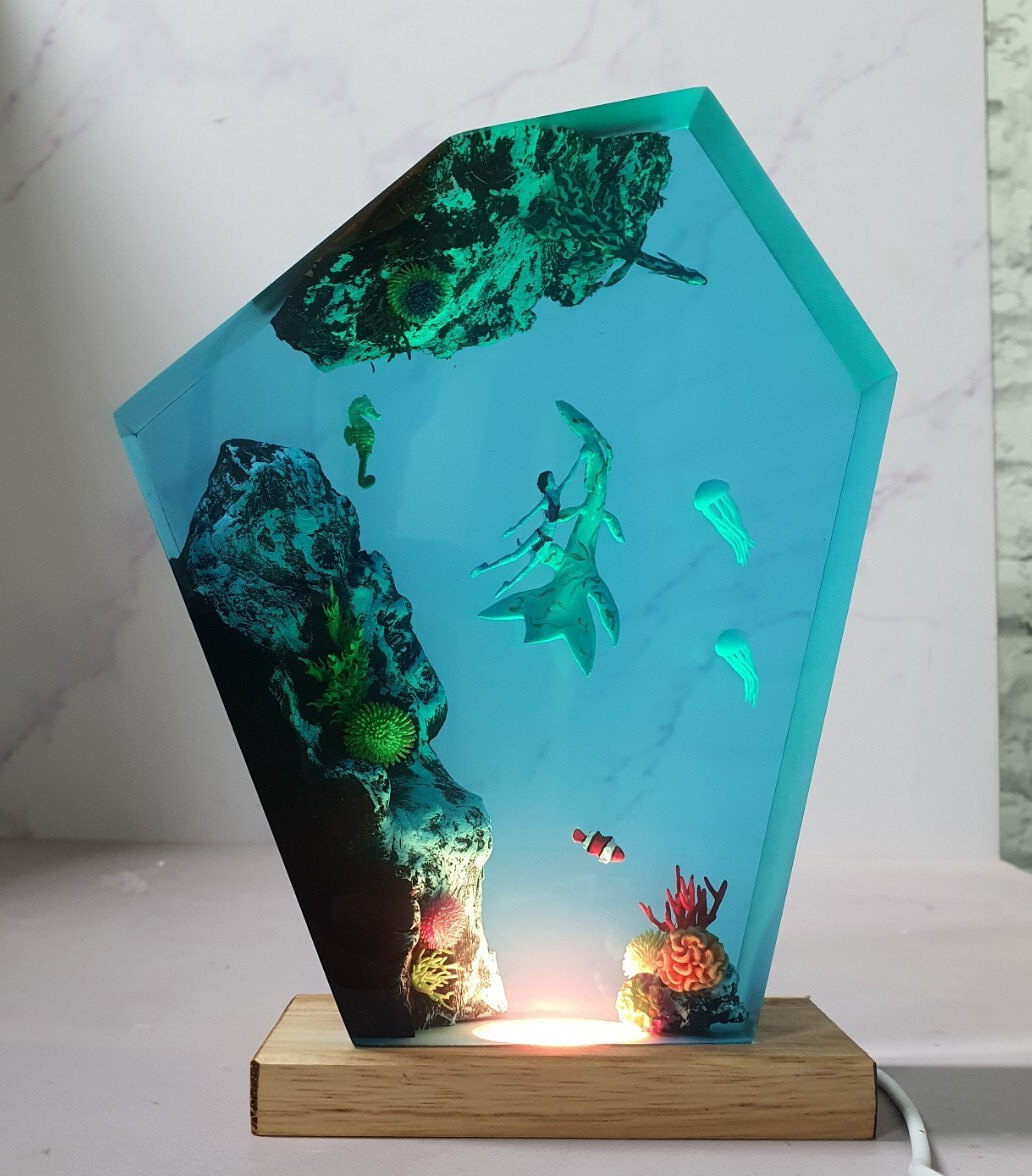 Avatar: El Camino del Agua, Ilu con Kiri Avatar 2, Lámpara de Resina, Lámpara de Resina Oceánica, Lámpara de Resina de Madera, Resina Rústica de Madera, Decoración del Hogar, Regalo Único AV08