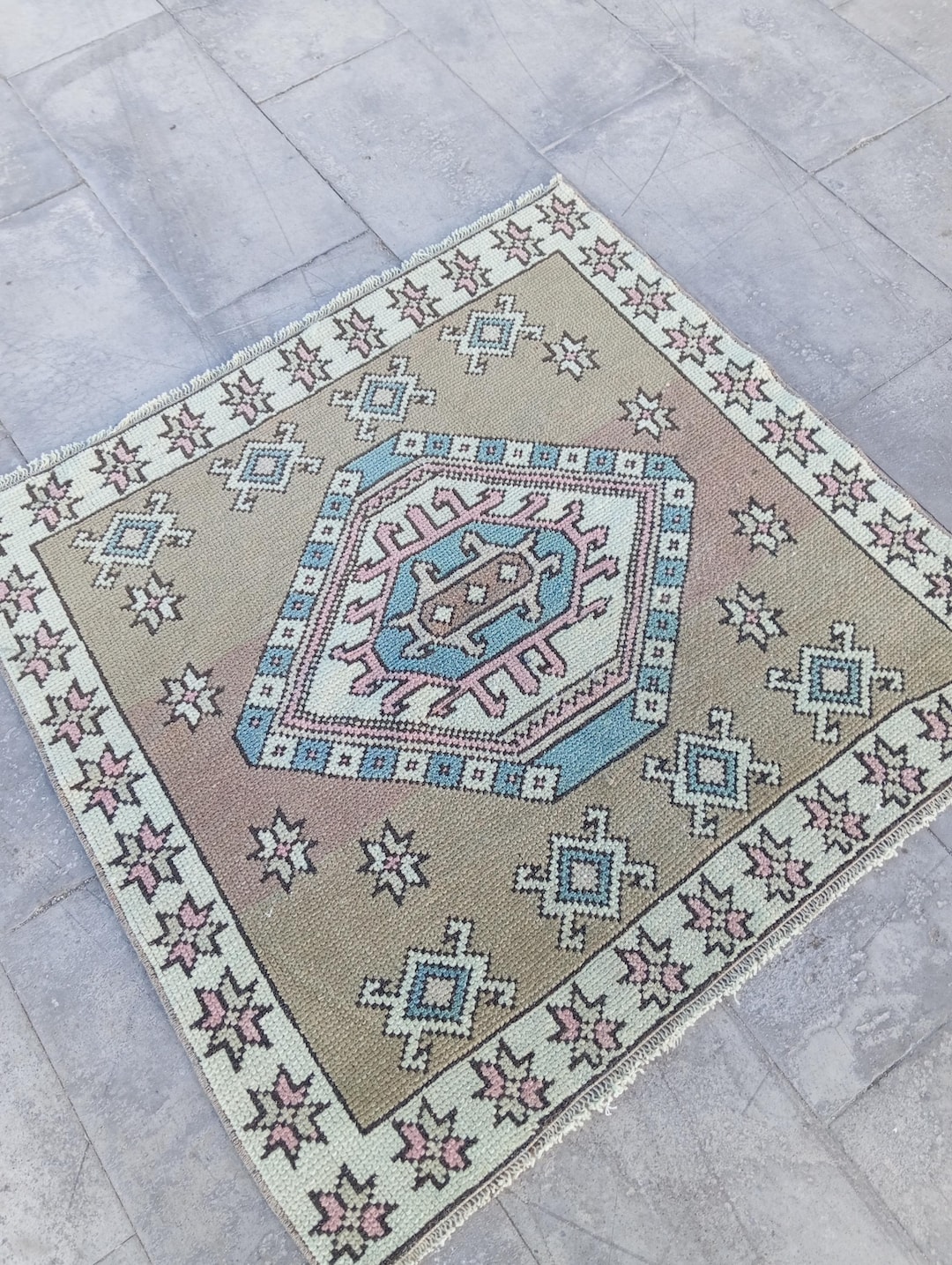 3x3 Vintage Turkish Square Rug: Handmade Wool Oushak Carpet,3.2x3.4 ...