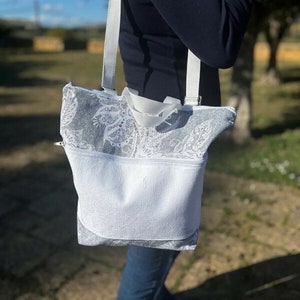 3 in 1 backpack convertible into a shoulder bag, large, soft, with pockets and zip, handmade in grey fabric, artisanal and roomy