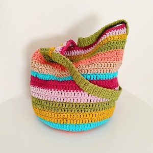 Schema borsa hippie uncinetto PDF modello borsa a righe colorate estiva borsa secchiello uncinetto ITALIANO/INGLESE tutorial principianti