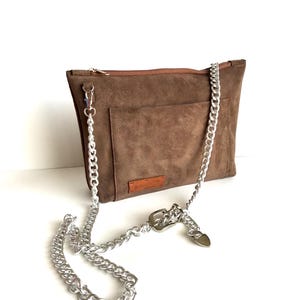 Bolso de hombro de ante marrón, bolso de cadena artesanal, elegante bolso de cuero para mujer, regalo para ella, bolso hecho a mano