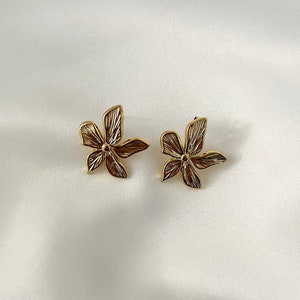 Boucles d'oreilles Floral en acier inoxydable doré fleurs dorées femme image 1