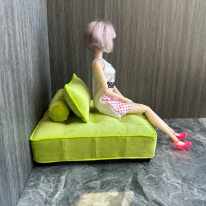 Customizable 1:6 Scale Green Velvet Miniature Sofa for 12&quot; Doll