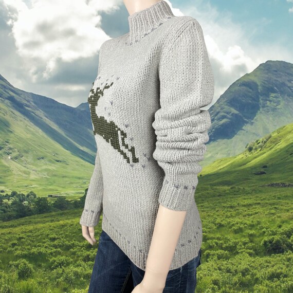 Vintage hand knit deer embroidery sweater , Merin… - image 4