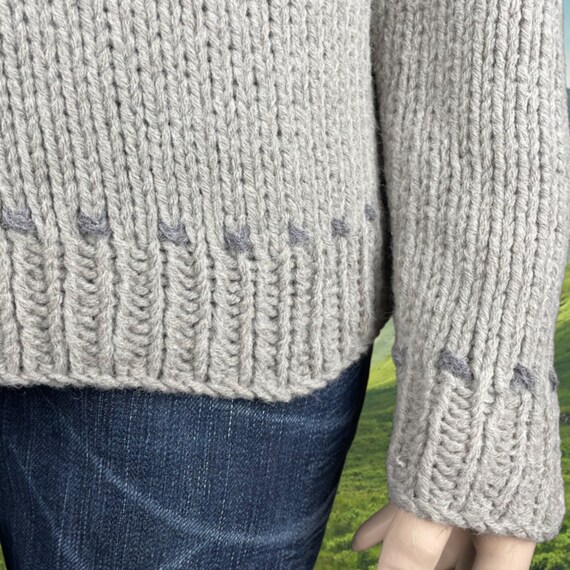 Vintage hand knit deer embroidery sweater , Merin… - image 8