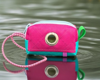 Dangle Free - Soporte para bolsas de excrementos de perro