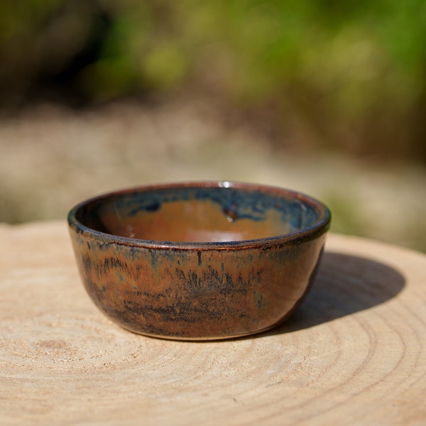Petit bol en céramique bronze en grès. Pot céramique grès bronze. Bol en poterie grès. Ramequin marron fait main.