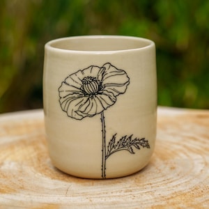 Black and beige poppy ceramic pot. Handmade black and beige ceramic pot. Handmade Mother's Day gift. Poppy trinket dish