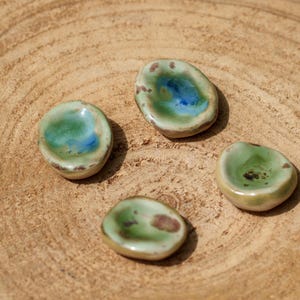 Worry Stone green ceramic. Shiny anti-stress pebble. Ceramic relaxation stone. Green ceramic calming stones.
