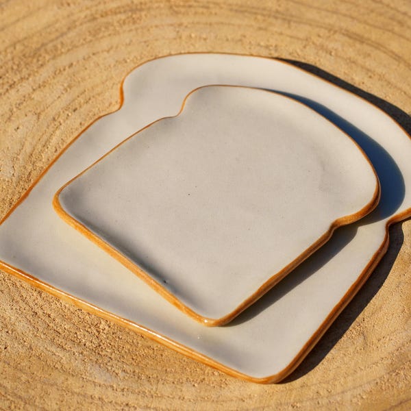 Decorative beige and brown ceramic toast-shaped plate, various sizes available. Small stoneware toast plate. Decorative plate