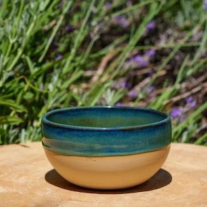 Green and blue ceramic ball pot made of stoneware. Green ceramic trinket dish. Small green stoneware ceramic pot. Handmade pottery.