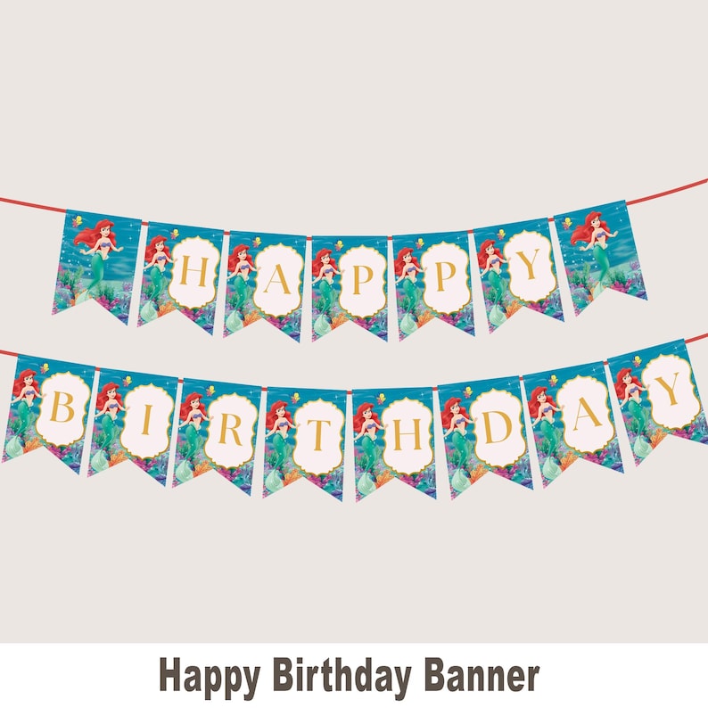 K&ouml;nnte beinhalten: Ein farbenfrohes Happy Birthday Banner mit Meerjungfrauen-Motiv. Das Banner hat einen blauen Hintergrund mit goldenen Buchstaben und Bildern von Arielle aus Arielle, die Meerjungfrau.