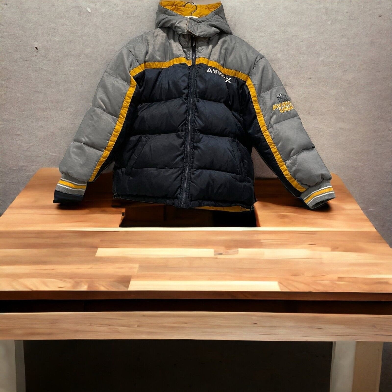 Avirex Doudoune R versible Taille L 16 18 Jaune Marine V tements D