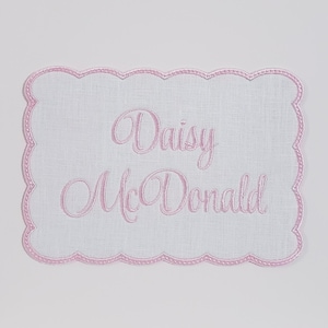 Anuncio de cumpleaños personalizado - Letrero con nombre personalizado para recién nacidos - Letrero de bienvenida para cuna de hospital - Etiqueta bordada con nombre de bebé - Decoración de guardería