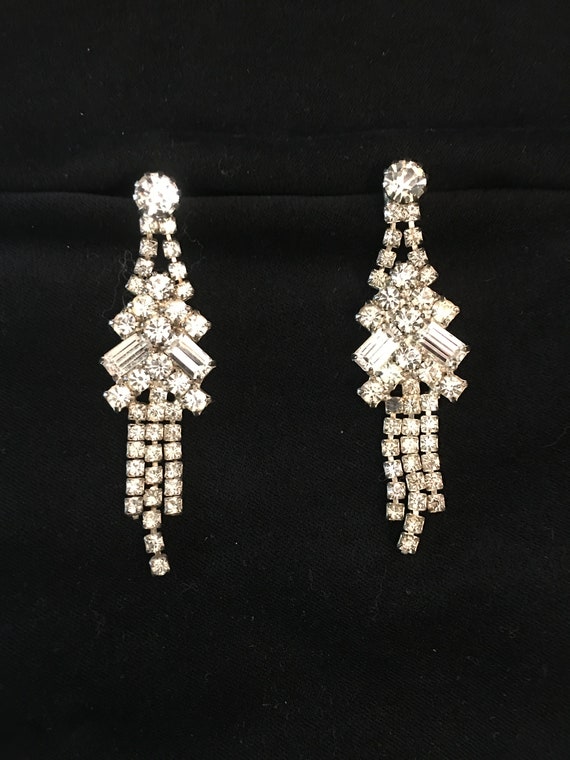 Vintage White Rhinestone Dangle Pierced Earrings, 