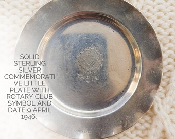 Solid sterling silver commemorative collectible little plate with Rotary club symbol and date 9 april 1946.