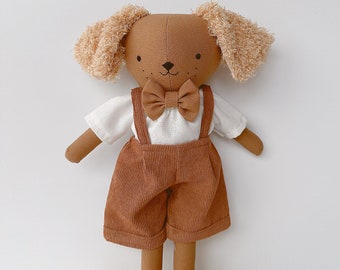 DOG DOLL Tissu en lin fait main, Poupée en tissu, Poupée héritage, Poupée CHIEN noir, Poupée personnalisée, Poupée de chiffon, Poupée personnalisée, Cadeau pour fille et fils