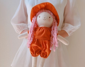 Poupée fille avec vêtements, Jouet écologique, Poupée princesse en peluche, Poupée de chiffon, Adorable poupée bébé, Poupée en coton faite main, Jouets pour petites filles, Poupée endormie