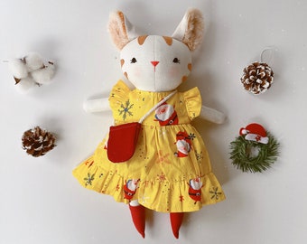 Poupée chaton faite main en tissu, poupée en lin, poupée héritage rembourrée, poupée de chiffon, cadeaux d'anniversaire pour enfants, robe chat poupée