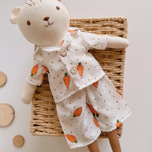 BIG DOLL, bambola di tessuto fatta a mano, bambola di lino, bambola di lino orsacchiotto, bambola di cimelio ripiena, bambola di pezza, regali per bambini, vestiti bambola pijama immagine 6