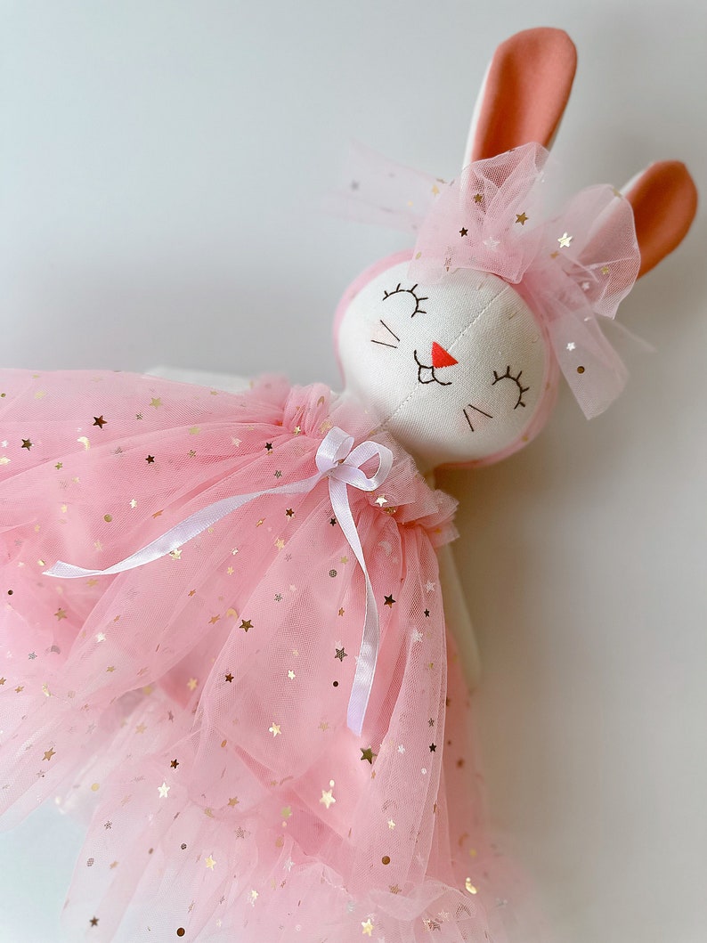 MEILLEUR PRIX-Poupée lapin faite main, poupée en tissu, poupée héritage, poupée lapin, robe rose de princesse, poupée personnalisée, poupée de chiffon, poupée personnalisée image 3