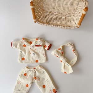 Dormeuse faite main, poupée lapin Pijama, poupée en coton pour bébé, poupée avec vêtements, poupée ancienne, poupée en tissu, poupée lapin de chiffon, cadeau pour enfants Outfit Only