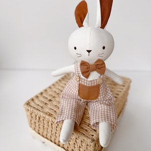 Bambola coniglietto, bambola in tessuto morbido di lino, bambola fatta a mano cimelio, bambola tessile, bambola di pezza, bambola per bambini immagine 3