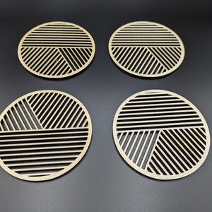 Coaster - modern design made of birch wood - set of 4