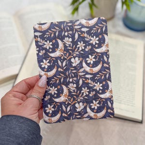 Moon Floral Kindle Insert | Little Turkey Shoppe | Celestial Moon, Navy