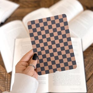 Neutral Checkered Kindle Inserts | Little Turkey Shoppe | dark academia, light academia, beige checkered, black checkered, paperwhite Caramel/Black