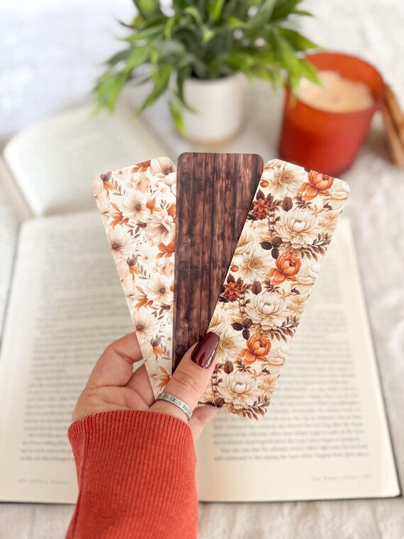 Fall Western Floral Bookmark Set | Little Turkey Shop | Watercolor bookmark, floral bookmark, cozy fall aesthetic, cowboy romance