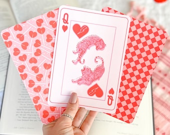 Red Valentine&#39;s Day Kindle Inserts | Little Turkey Shoppe | cute kindle insert, heart suckers, preppy tiger, checkered pattern,