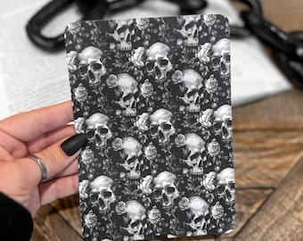 Dark Floral Skull Kindle Insert | Little Turkey Shoppe | Gothic Dark Romance