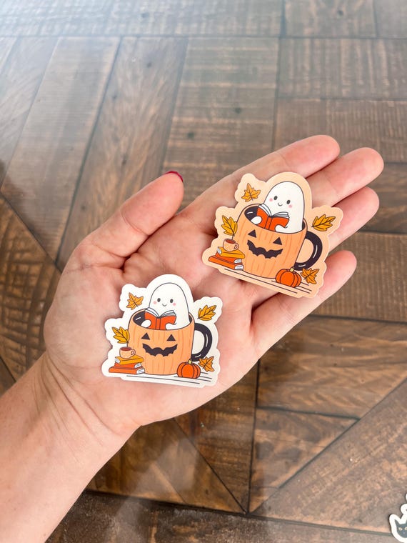 Bookish Ghost Vinyl Sticker | Little Turkey Shoppe | pumpkin spice latte, ghost kindle sticker, ghosts and pumpkins, fall kindle sticker