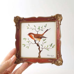 Piastrella Rosenthal con pettirosso dipinto a mano, incorniciata | Oggetto da parete vintage con decorazione di uccelli dipinta a mano | Piccolo pezzo in ceramica in cornice barocca