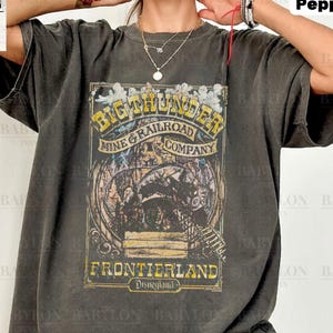 Camiseta vintage Disney Big Thunder Mountain Railroad, camiseta The Wildest Ride In The Wilderness, camiseta Frontierland, camiseta Disneyland