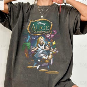 Vintage Disney Alice In Wonderland Shirt, Alice Wonderland T-shirt, WDW Magic Kingdom Tee, Disneyland Trip Shirt, Alice Disney World Shirt