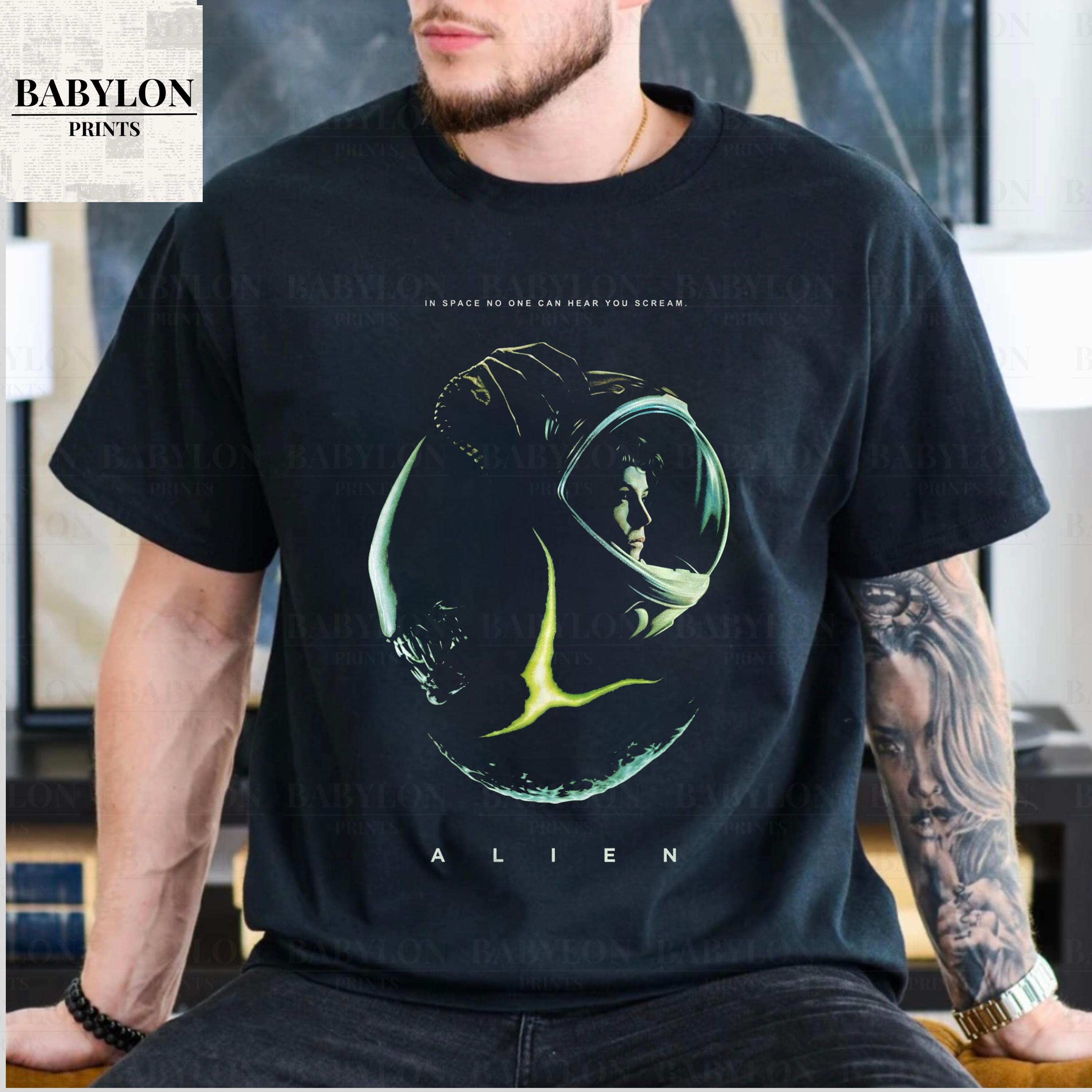 Vintage Alien Movie T-shirt, Retro Horror Movie Bootleg T Shirt Faded ...