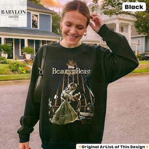 Vintage Disney Skönheten och Odjuret-skjorta, Belle Princess-skjorta, saga lika gammal som tiden, Disneyland Walt Disneyworld-resa, Belle Beast-skjorta Classic Unisex Crewneck Sweatshirt - Black