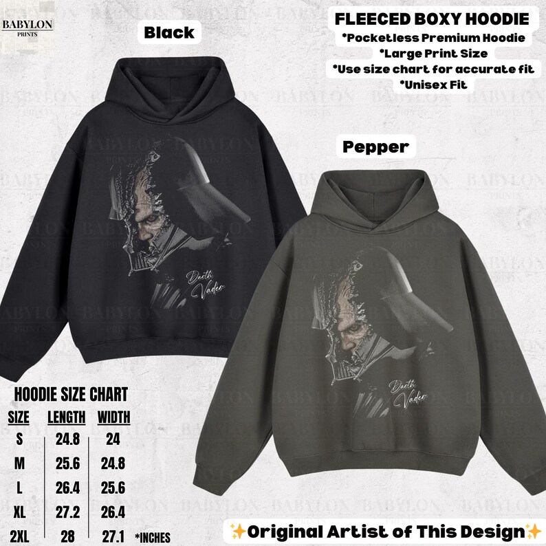 K&ouml;nnte beinhalten: Schwarze und pfefferfarbene Fleece-Hoodies mit Darth Vader-Grafik. Die Hoodies haben ein taschenloses Design und eine gro&szlig;e Druckgr&ouml;&szlig;e. Die Gr&ouml;&szlig;entabelle zeigt die Ma&szlig;e in Zoll. Der Text auf den Hoodies lautet "Death Vader".